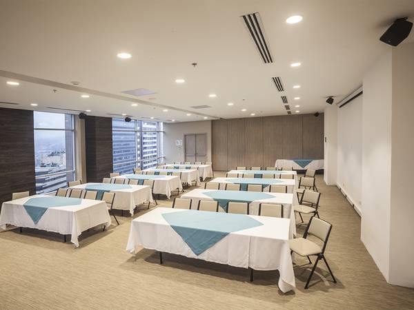 Salón 16/16 Hotel Viaggio Medellín Grand Select Salón 16/16 Hotel Viaggio Medellín Grand Select
