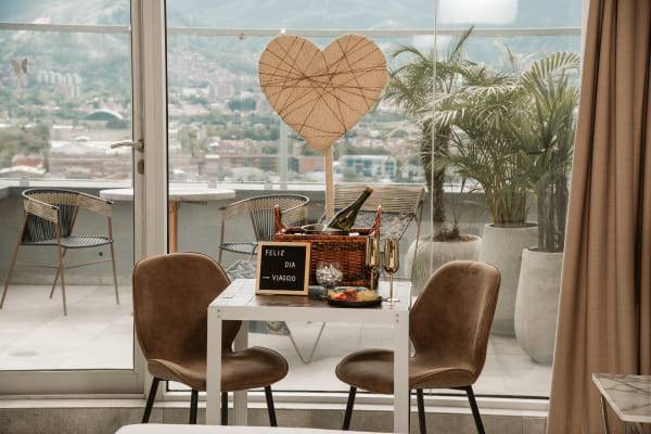 Thematic decoration : birthday or romantic Viaggio Medellín Grand Select Hotel Thematic decoration : birthday or romantic Viaggio Medellín Grand Select Hotel